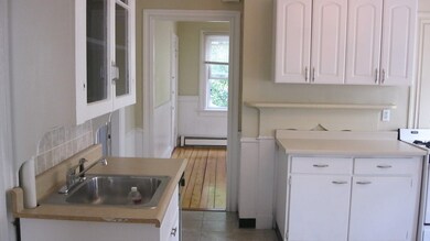 9 Amy St unit 2, Providence, RI 02906 - photo 5