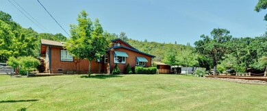 6709 Cypress Dr, Central Point, OR 97502 - photo 4