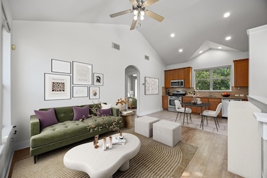 1601 Miriam Ave unit 315, Austin, TX 78702 - photo 3