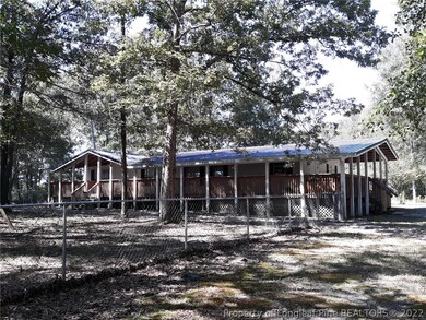 489 Dixie Trail Rd, Lumber Bridge, NC 28357 - photo 4