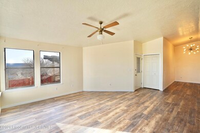 E3220CCB-77C1-4C93-89B5-0CBCB087C075