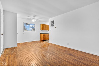 502 E Campbell St, Edinburgh, IN 46124 - photo 6