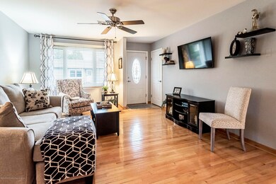 Livingroom from front door