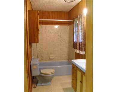Master Bath/Spa.