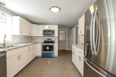 36 Wire Rd, MerriMacK, NH 03054 - photo 2