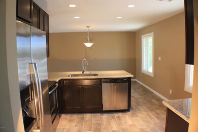 04 kitchen