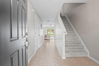 528 Cresting Oak Cir unit 8, Orlando, FL 32824 - photo 4