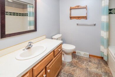 414 Standish Drive-113