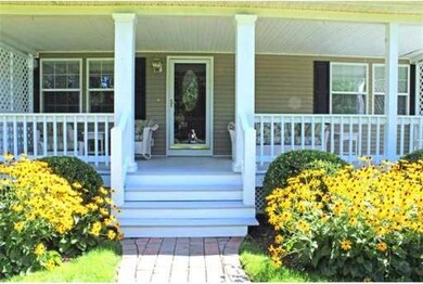 32 Fargo St, Greenfield, MA 01301 - photo 3