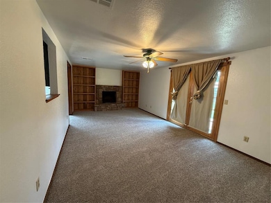 1071 Raintree Mansion, Yukon, OK 73099 - photo 4