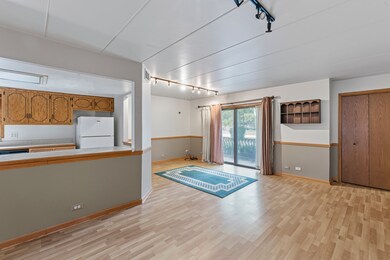 14815 Kenton Ave unit 1, Midlothian, IL 60445 - photo 5