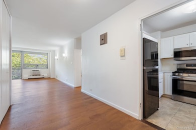 61-15 97th St unit 2D, Rego Park, NY 11374 - photo 2