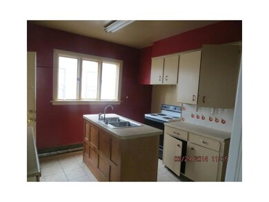 33 Lillian Ave, Providence, RI 02905 - photo 4