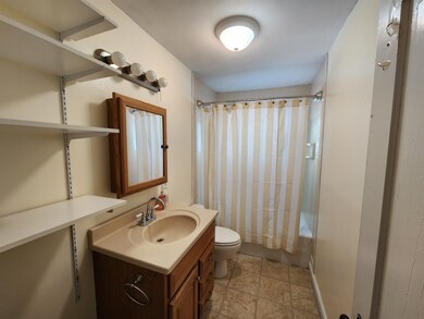 18 Holt St, Concord, NH 03301 - photo 4