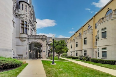 4926 S Drexel Blvd unit C, Chicago, IL 60615 - photo 5