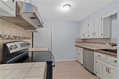 809 W 3rd St, Eddy, TX 76524 - photo 7