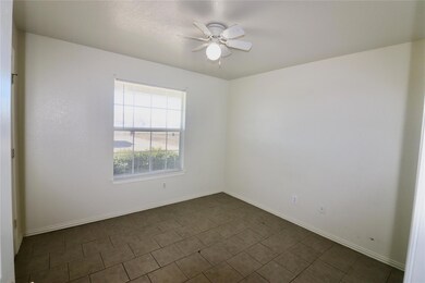 325 S Blue Jay Ct, Weatherford, TX 76088 - photo 5