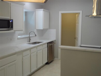 1617 Donna Ln, Bedford, TX 76022 - photo 4