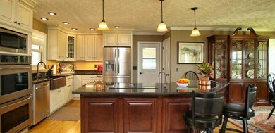 395 Dunn Ln, Harrodsburg, KY 40330 - photo 2