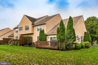 108 Wheatsheaf Ln unit 38, Norristown, PA 19403 - photo 2