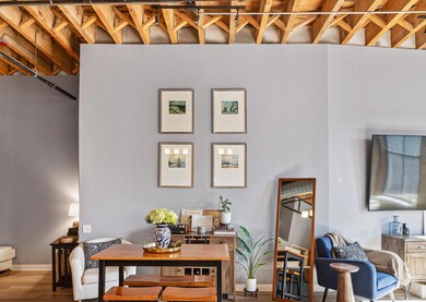 Dining Detail