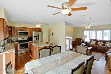 136 Sutton Ave, Totowa, NJ 07512 - photo 4