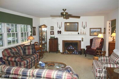 1901 Rampart Dr, Alexandria, VA 22308 - photo 3