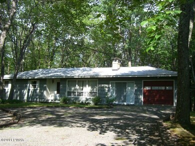 125 Hillcrest Dr, Hawley, PA 18428 - photo 2