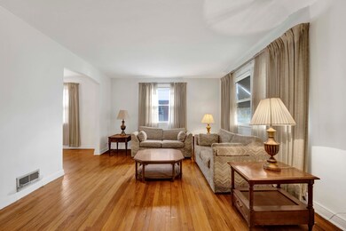 2223 S 7th Ave, Riverside, IL 60546 - photo 4