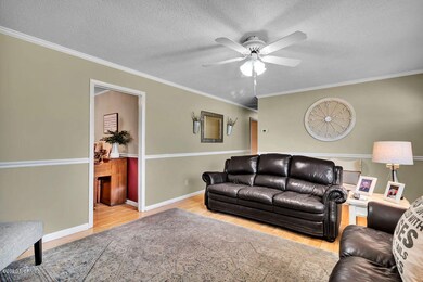 812 Smallwood Dr, Jacksonville, NC 28540 - photo 7