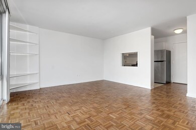 Claridge House unit 905 N, Washington, DC 20037 - photo 4