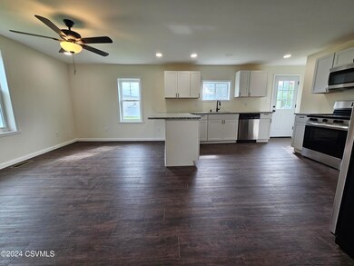 Living Room/Kitchen