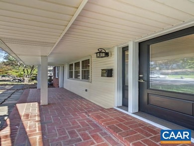 611 Shamrock Rd, Charlottesville, VA 22903 - photo 5