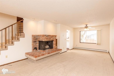03-2350 Living Room-ELKO4356