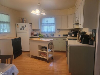 405 W Monroe St, Mount Ayr, IA 50854 - photo 5