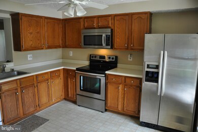 6 Spirit Ln, Owings Mills, MD 21117 - photo 2