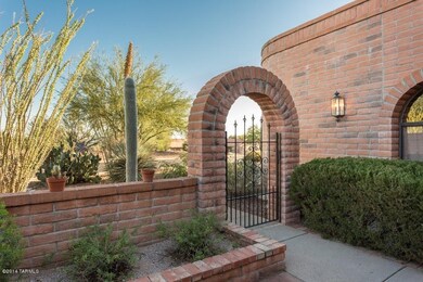 Front Arched Gate