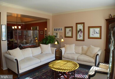 3100 Sutherland Hill Ct, Fairfax, VA 22031 - photo 3