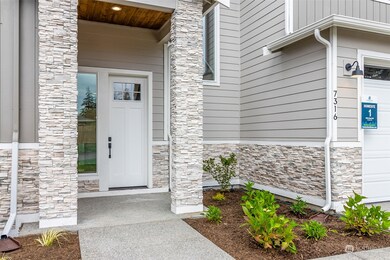 Photographs are for illustrative purposes only. Features, finishes, interior/exterior colors, landscaping and floorplan shown may vary from actual homes built.