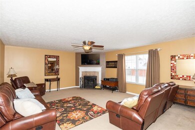 2594 Foxtail Dr, Plainfield, IN 46168 - photo 5