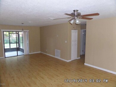 542005_Living.Dining+Room