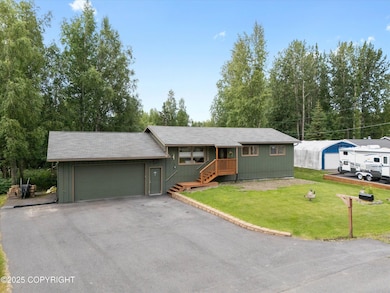 04-12145 Rainbow Ave 004