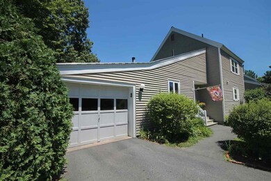 89 Winterwood Dr, Londonderry, NH 03053 - photo 4