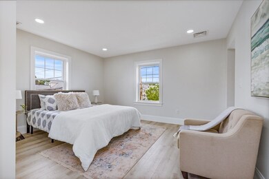 81 Hawthorn St unit 83, Newton, MA 02458 - photo 7