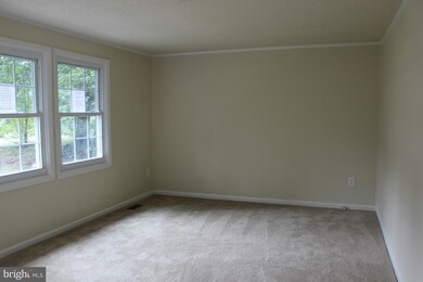 10805 Cropp Dr, Fredericksburg, VA 22407 - photo 4