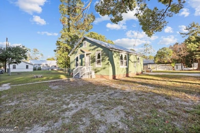 241 S Elm Ln, Jesup, GA 31546 - photo 3