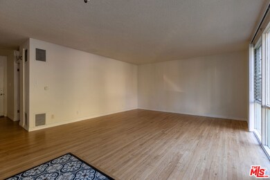 11133 Rose Ave unit 3, Los Angeles, CA 90034 - photo 3