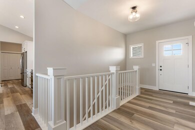 10-web-or-mls-9485 Shoreway Dr, West Oli