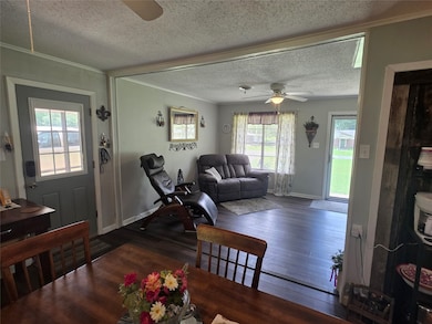 512 W Nevada Ave, Vivian, LA 71082 - photo 5