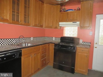 2536 S Philip St, Philadelphia, PA 19148 - photo 4